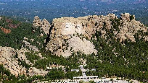 Aerial America Season 7 Episode 5 - Roadside Attractions