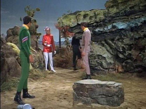 Lost in Space Season 3 Episode 6 - Space Destructors