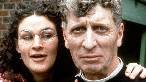 The Life and Loves of a She-Devil Season 1 Episode 4 - Episode 4