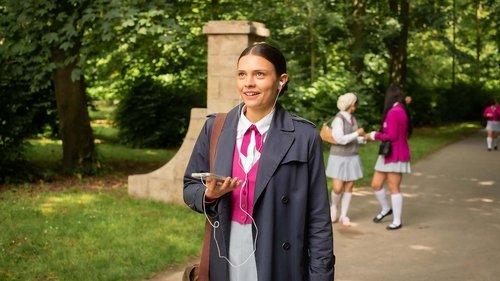 Maxton Hall – The World Between Us Season 2 Episode 1 - Devastated