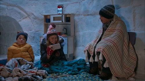 Coop & Cami Ask the World Season 2 Episode 8 - Would You Wrather Live in an Igloo?