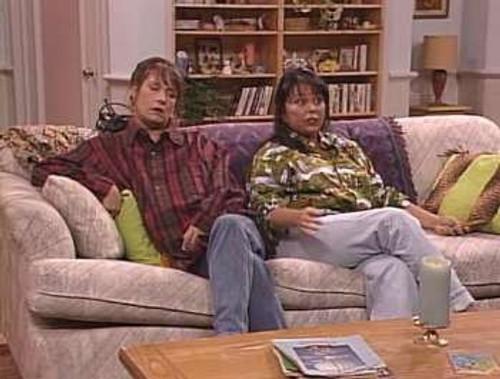 Roseanne Season 6 Episode 8 - Guilt by Imagination