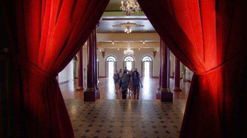 Wie is de Mol? Season 11 Episode 2 - Allemaal Theater (All Theater)