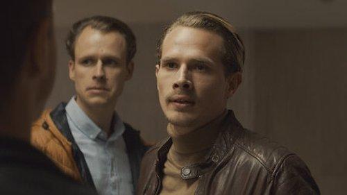 Under Fire Season 1 Episode 5 - Eel in Green