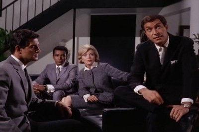 undefined Season 1 Episode 17 - The Frame