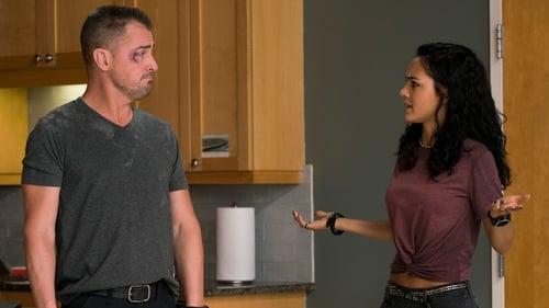 MacGyver Season 2 Episode 10 - War Room + Ship