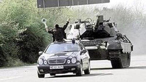 undefined Season 5 Episode 1 - A leopard goes postal