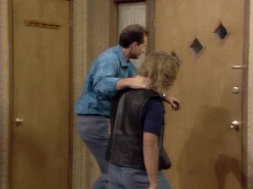 Married... with Children Season 5 Episode 10 - One Down, Two to Go