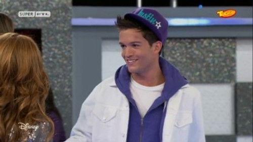 Shake It Up Season 1 Episode 6 - Age It Up