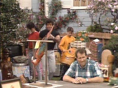 Married... with Children Season 4 Episode 23 - Yard Sale