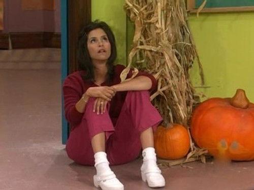 Still Standing Season 1 Episode 5 - Still Volunteering