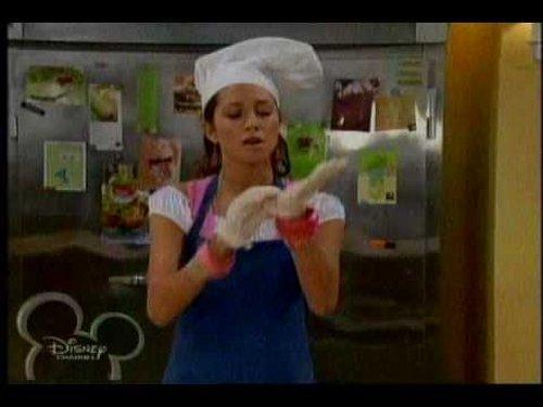 Cory in the House Season 1 Episode 8 - Just Desserts