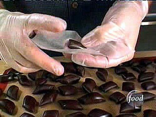 Good Eats Season 7 Episode 10 - Tricks for Treats