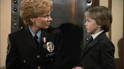 Hill Street Blues Season 7 Episode 17 - The Cookie Crumbles