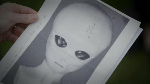 History's Greatest Mysteries Season 1 Episode 7 - Roswell: The First Witness – The Writer
