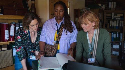 The Marlow Murder Club Season 3 Episode 1 - The Queen of Poisons (1)