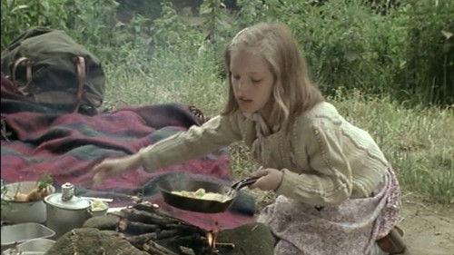 The Famous Five Season 1 Episode 3 - Five Get into Trouble