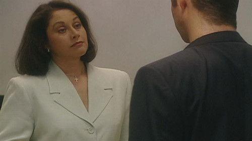 Mirada de Mujer Season 1 Episode 9 - On the Wrong Foot