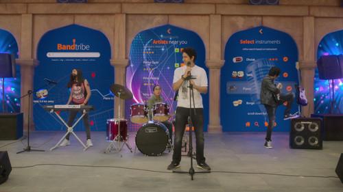 Mismatched Season 2 Episode 2 - Girl in the Middle