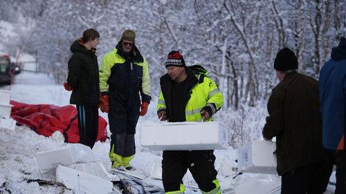 Ice Road Rescue Season 9 Episode 2 - A Night of Havoc