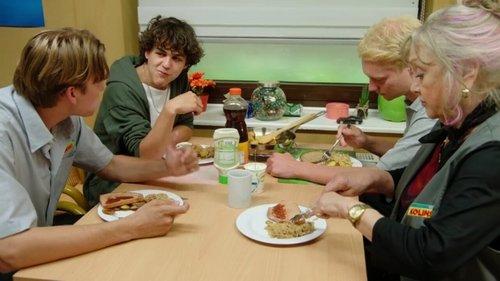 undefined Season 1 Episode 7 - Peter is Pregnant