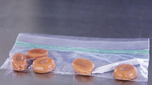 CollegeHumor Shorts Season 7 Episode 23 - What’s Inside Bernie Sanders’ Pockets