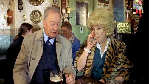 Last of the Summer Wine Season 21 Episode 2 - Under The Rug