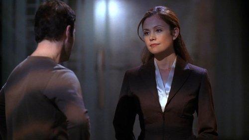 24 Season 4 Episode 13 - Day 4: 7:00 P.M.-8:00 P.M.