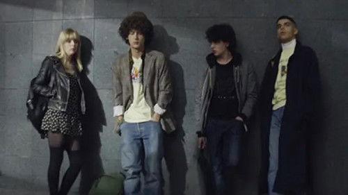 Les Grands Season 2 Episode 1 - Episode 1