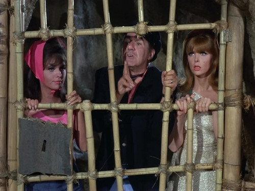 undefined Season 3 Episode 15 - Gilligan Goes Gung-Ho