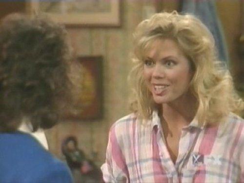Married... with Children Season 2 Episode 12 - Earth Angel