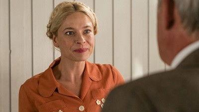 Seaside Hotel Season 5 Episode 5 - Visit From The South