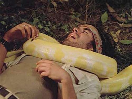 undefined Season 3 Episode 22 - Slither
