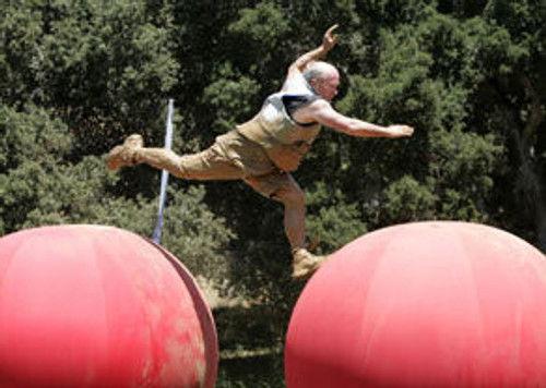 Wipeout Season 1 Episode 1 - Pilot