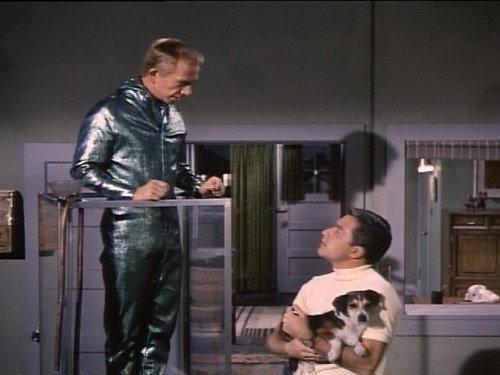 My Favorite Martian Season 3 Episode 25 - Doggone Martin