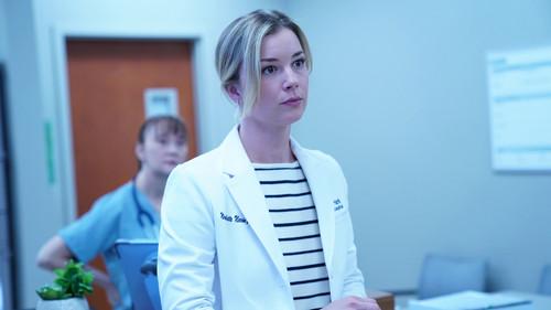 The Resident Season 2 Episode 16 - Adverse Events