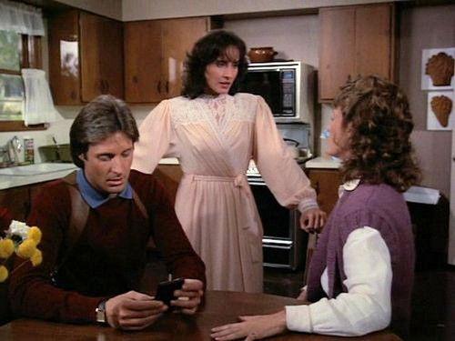 Scarecrow and Mrs. King Season 1 Episode 12 - Lost and Found