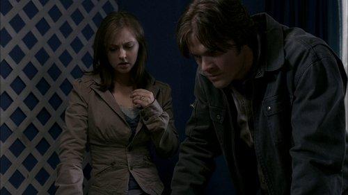 Supernatural Season 2 Episode 10 - Hunted