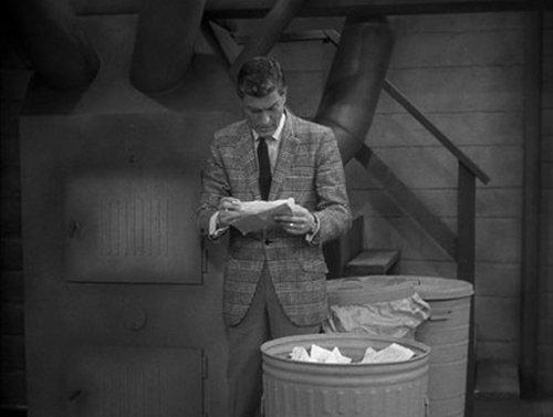 The Dick Van Dyke Show Season 5 Episode 24 - Talk to the Snail