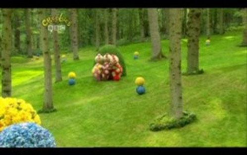 In the Night Garden Season 1 Episode 13 - Hiding in Flowerpots