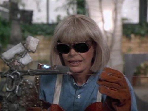 Murder, She Wrote Season 10 Episode 13 - Portrait of Death