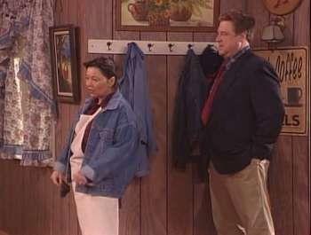 Roseanne Season 5 Episode 24 - Tooth or Consequences
