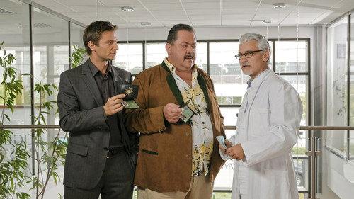 Die Rosenheim-Cops Season 10 Episode 3 - Mord auf Rezept