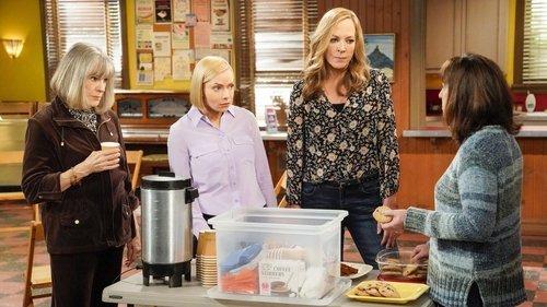 undefined Season 8 Episode 6 - Woo-Woo Lights and an Onside Kick