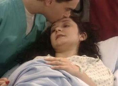 Roseanne Season 9 Episode 19 - The Miracle