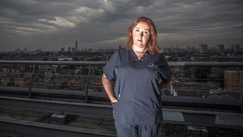 24 Hours in A&E Season 4 Episode 1 - Life in the Fast Lane