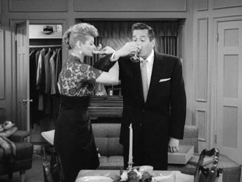 I Love Lucy Season 3 Episode 16 - Sentimental Anniversary