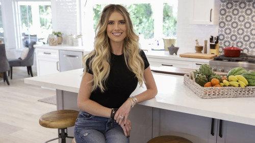 Christina on the Coast Season 5 Episode 4 - Big Family, Tiny Kitchen