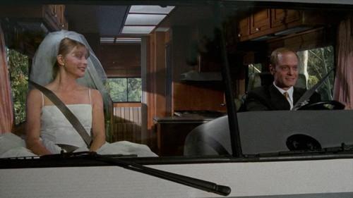 Frasier Season 8 Episode 1 - And the Dish Ran Away with the Spoon (1)