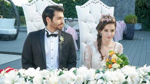 Full Moon Season 1 Episode 16 - Episode 16
